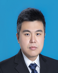 王曉偉簡歷照片.png